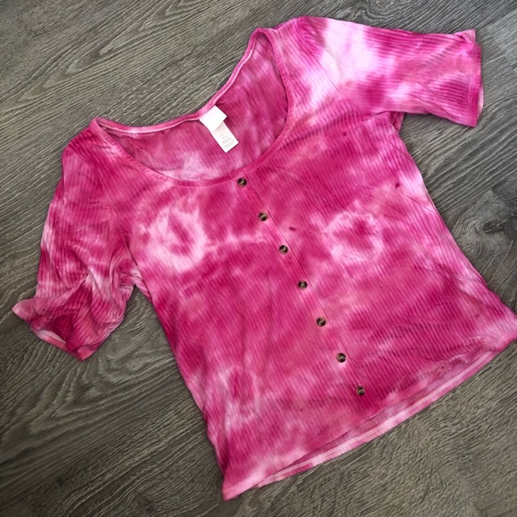 🎉3/$10 - Pink Tie Dye Button Down Tee - Picture 1 of 3